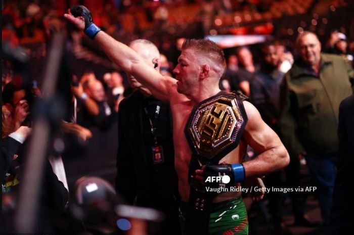 UFC 319 – Dricus Du Plessis Untung, Khamzat Chimaev Terancam Kena Mental